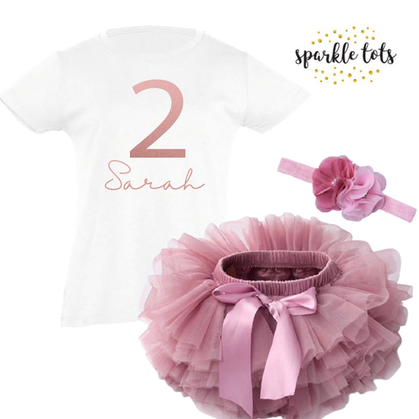 2nd birthday outfit for girls with optional tutu and bow set. Personalise the baby vest or t-shirt for a custom touch. Make her second birthday memorable with this adorable ensemble.